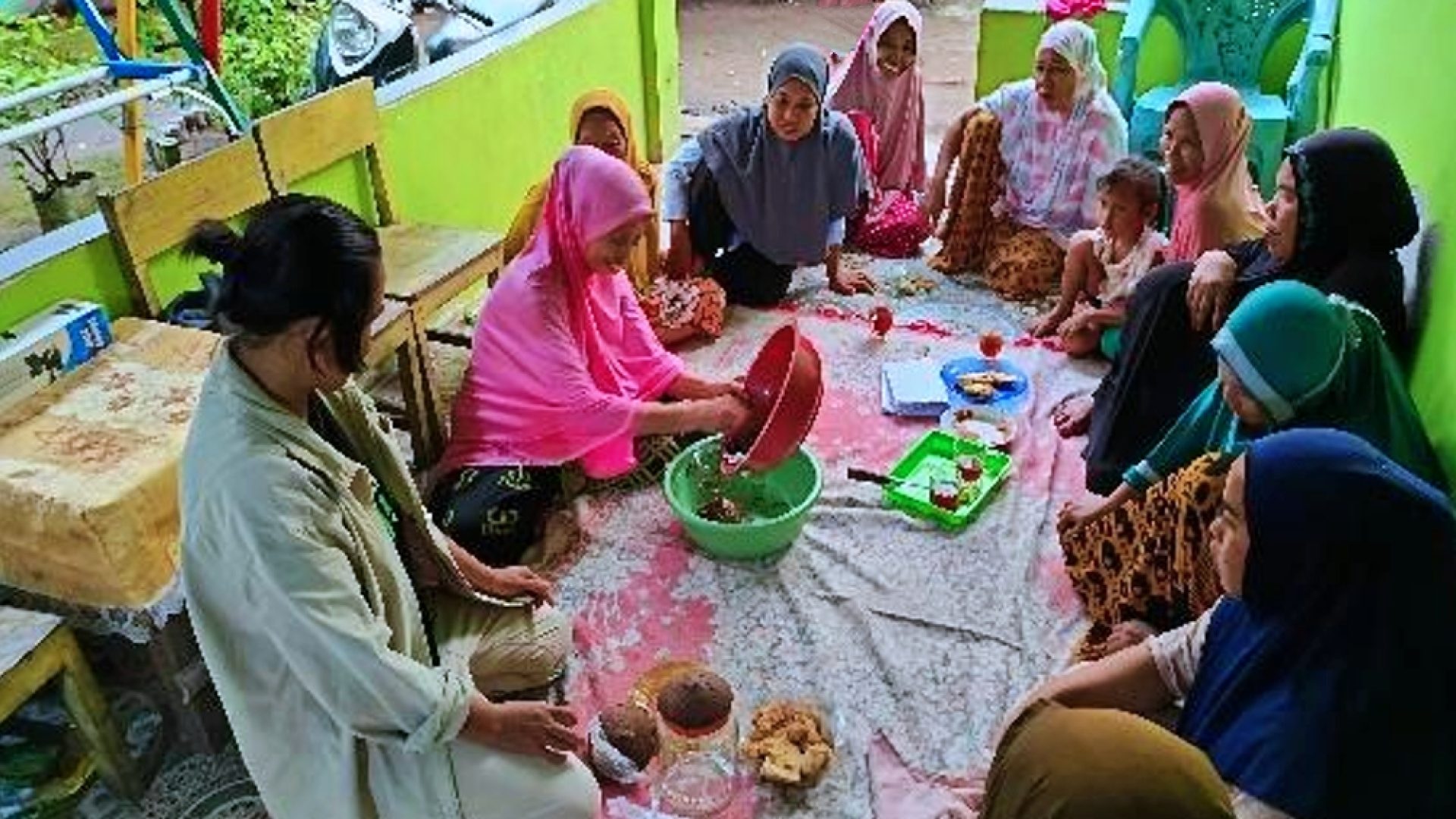 WOMEN'S COLLECTIVE GARDEN CREATION AND COASTAL CONSERVATION (3)